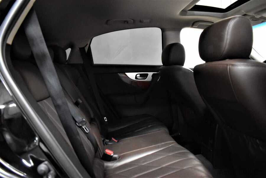 Фото INFINITI Qx70 I с пробегом | №16 Фото INFINITI Qx70 I с пробегом | №16