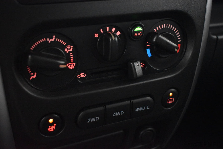 Фото SUZUKI Jimny III Рестайлинг 1 с пробегом | №8 Фото SUZUKI Jimny III Рестайлинг 1 с пробегом | №8