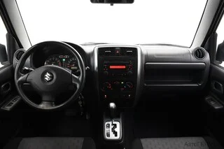 Фото SUZUKI Jimny III Рестайлинг 1 с пробегом Фото SUZUKI Jimny III Рестайлинг 1 с пробегом