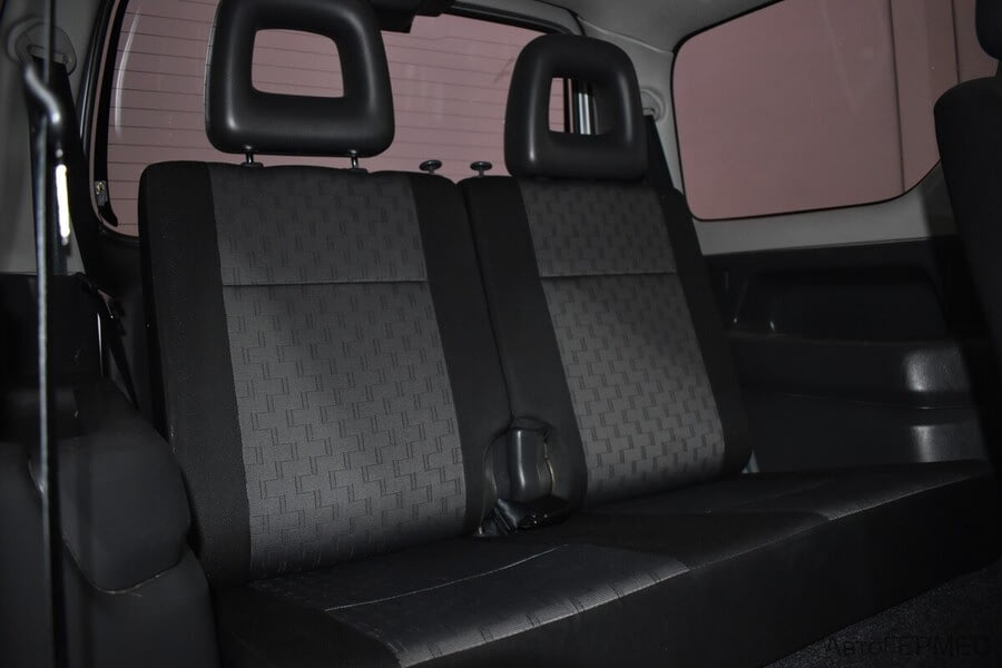 Фото SUZUKI Jimny III Рестайлинг 1 с пробегом | №12 Фото SUZUKI Jimny III Рестайлинг 1 с пробегом | №12