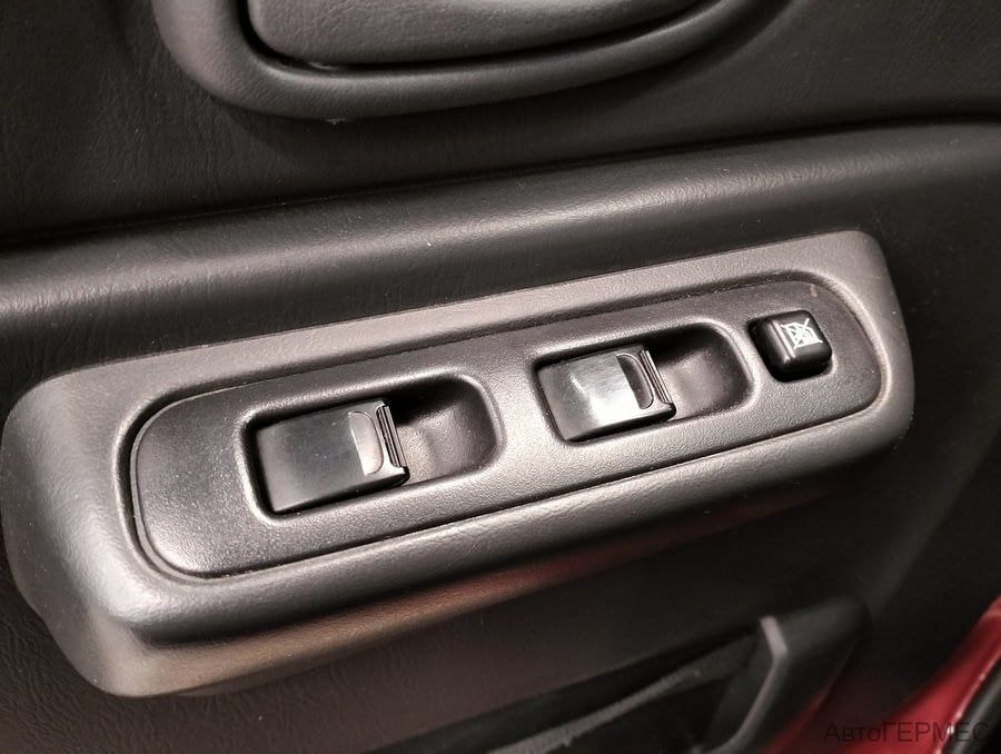 Фото SUZUKI Jimny III Рестайлинг 1 с пробегом | №9 Фото SUZUKI Jimny III Рестайлинг 1 с пробегом | №9