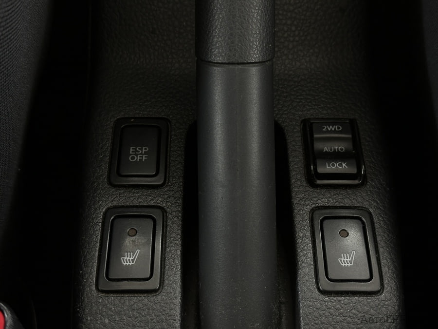 Фото SUZUKI Sx4 I (CLASSIC) Рестайлинг с пробегом | №8 Фото SUZUKI Sx4 I (CLASSIC) Рестайлинг с пробегом | №8