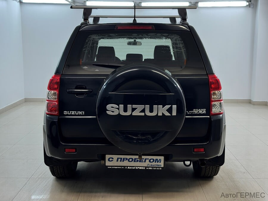 Фото SUZUKI Grand Vitara II Рестайлинг с пробегом | №3 Фото SUZUKI Grand Vitara II Рестайлинг с пробегом | №3