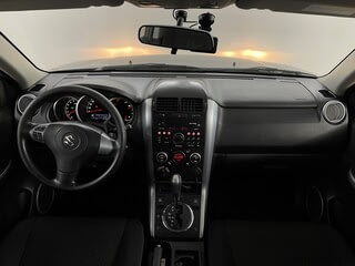 Фото SUZUKI Grand Vitara III Рестайлинг с пробегом Фото SUZUKI Grand Vitara III Рестайлинг с пробегом