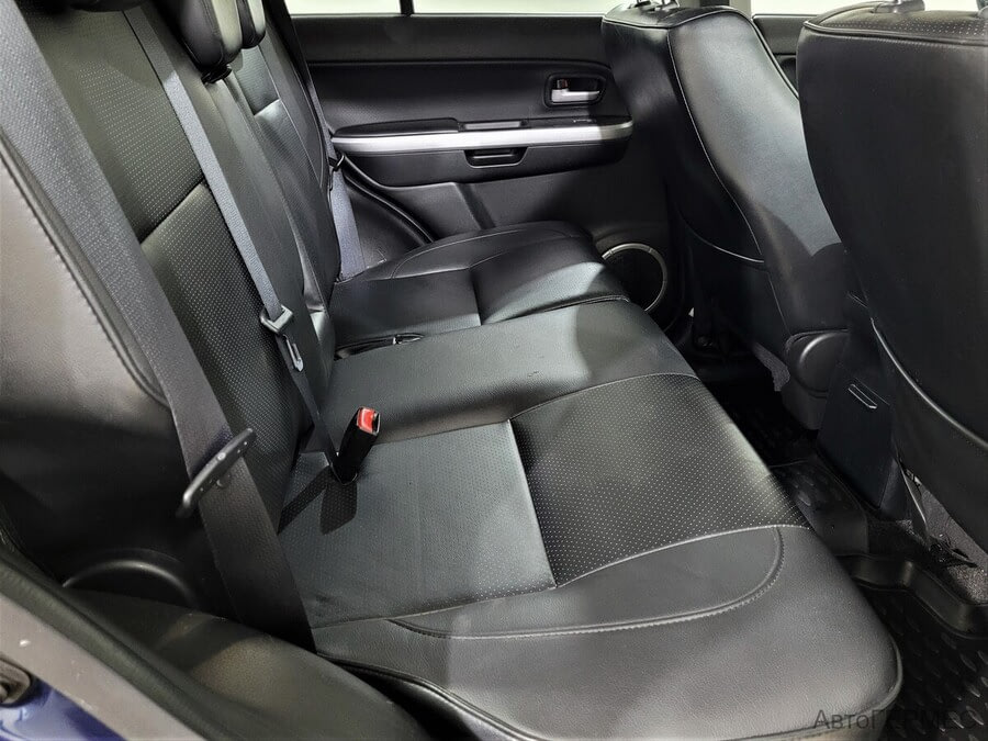 Фото SUZUKI Grand Vitara II Рестайлинг 2 с пробегом | №12 Фото SUZUKI Grand Vitara II Рестайлинг 2 с пробегом | №12