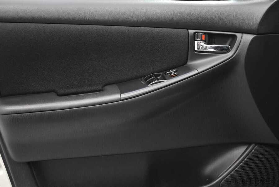 Фото TOYOTA Corolla IX (E120, E130) Рестайлинг с пробегом | №10