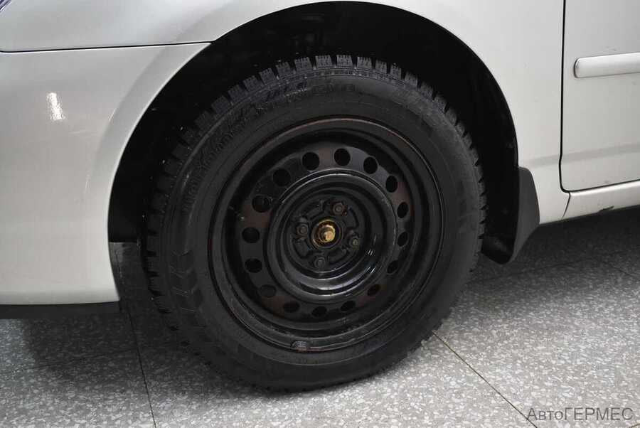 Фото TOYOTA Corolla IX (E120, E130) Рестайлинг с пробегом | №15