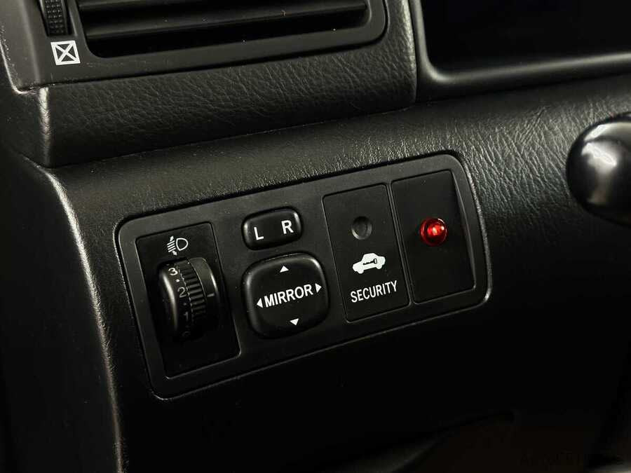 Фото TOYOTA Corolla IX (E120, E130) Рестайлинг с пробегом | №9