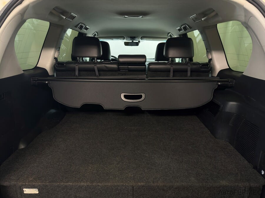 Фото TOYOTA Land Cruiser Prado 150 SERIES Рестайлинг 2 с пробегом | №17