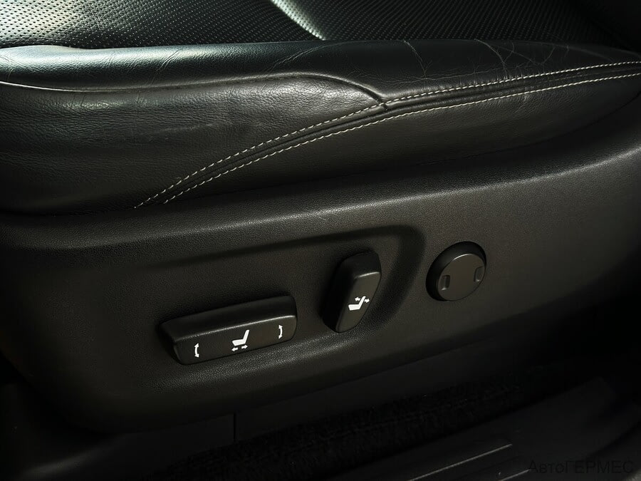 Фото TOYOTA Land Cruiser Prado 150 SERIES Рестайлинг 2 с пробегом | №13