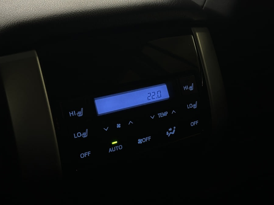 Фото TOYOTA Land Cruiser Prado 150 SERIES Рестайлинг 2 с пробегом | №14