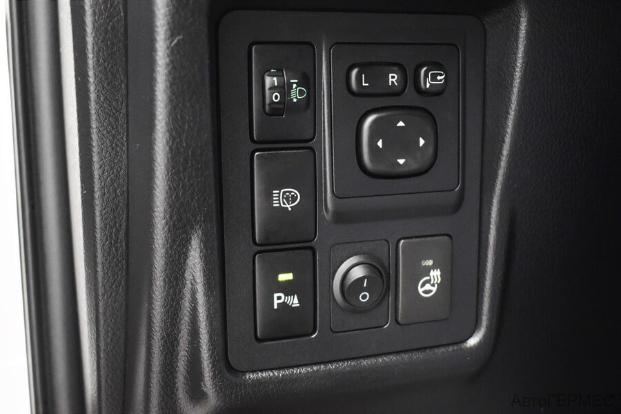 Фото TOYOTA Land Cruiser Prado 150 SERIES Рестайлинг 1 с пробегом | №13 Фото TOYOTA Land Cruiser Prado 150 SERIES Рестайлинг 1 с пробегом | №13