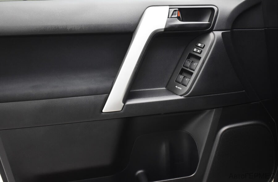 Фото TOYOTA Land Cruiser Prado 150 SERIES Рестайлинг 1 с пробегом | №14 Фото TOYOTA Land Cruiser Prado 150 SERIES Рестайлинг 1 с пробегом | №14