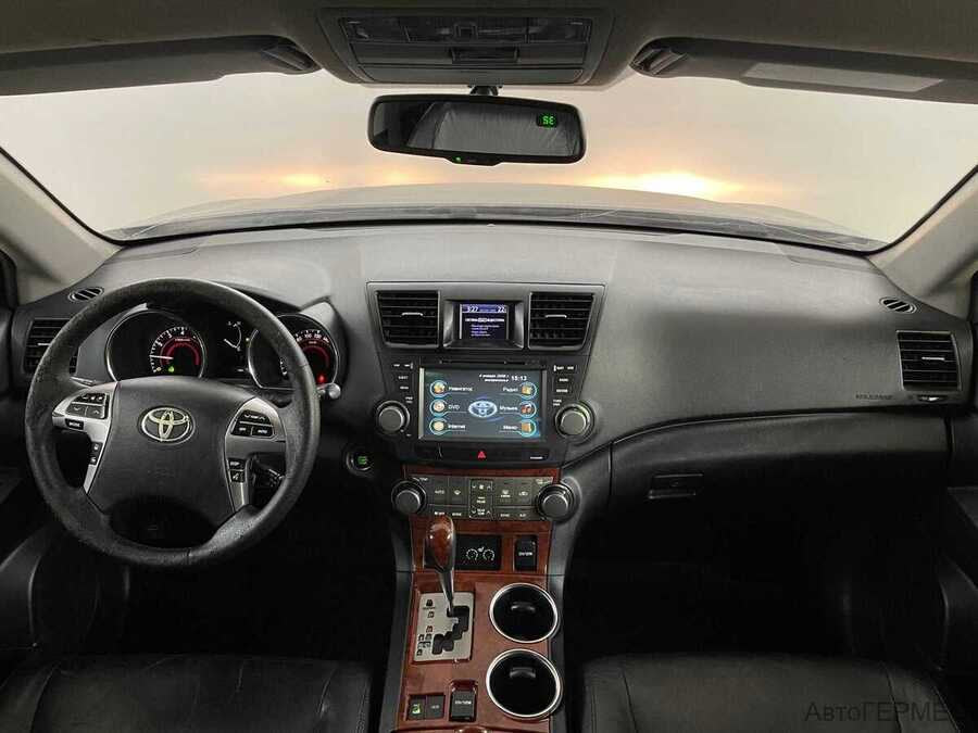 Фото TOYOTA Highlander II (U40) Рестайлинг с пробегом | №5