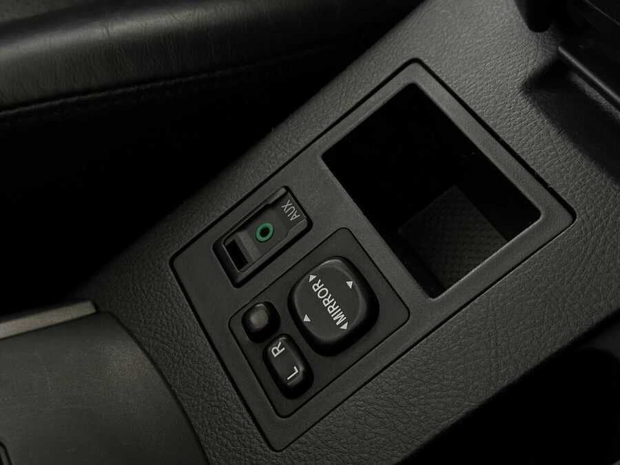 Фото TOYOTA RAV4 III (XA30) Рестайлинг с пробегом | №11