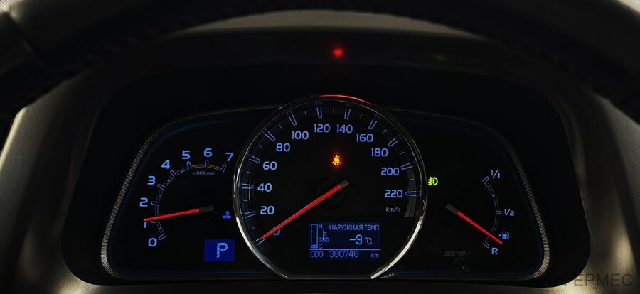 Фото TOYOTA RAV4 IV (XA40) с пробегом | №6