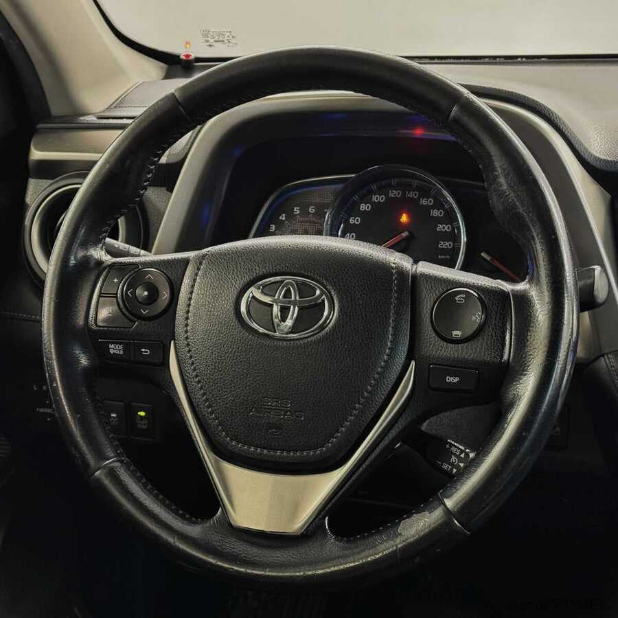 Фото TOYOTA RAV4 IV (XA40) с пробегом | №9