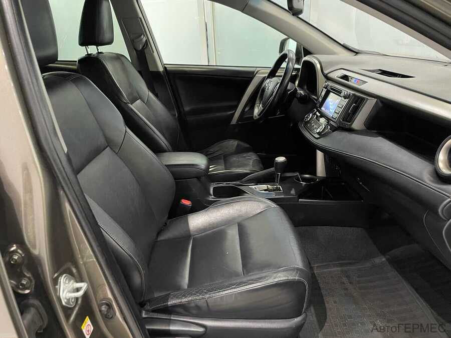 Фото TOYOTA RAV4 IV (XA40) с пробегом | №14