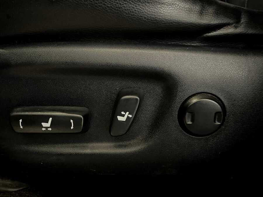 Фото TOYOTA RAV4 IV (XA40) с пробегом | №13