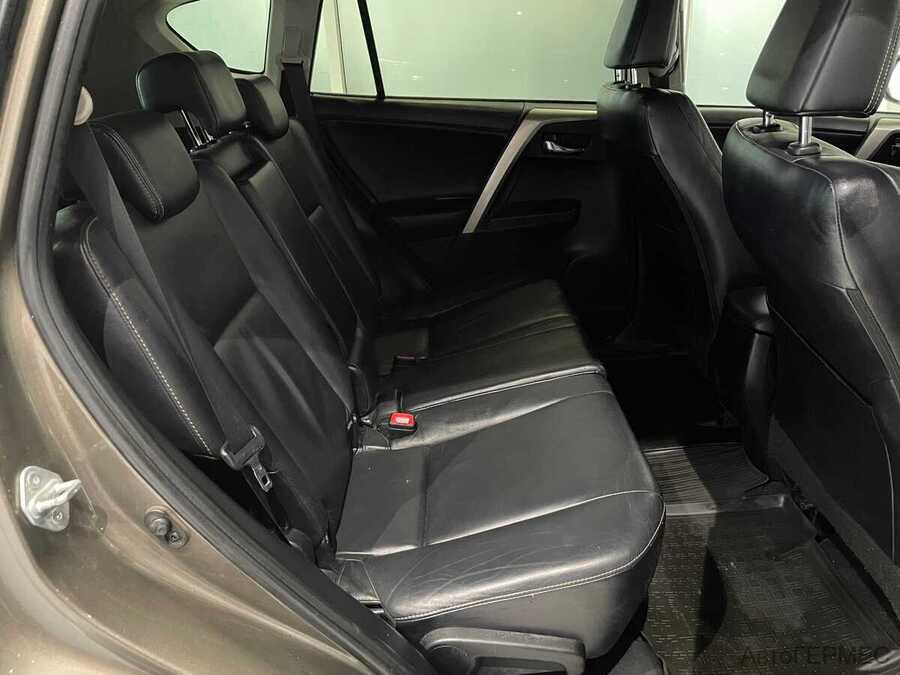 Фото TOYOTA RAV4 IV (XA40) с пробегом | №15