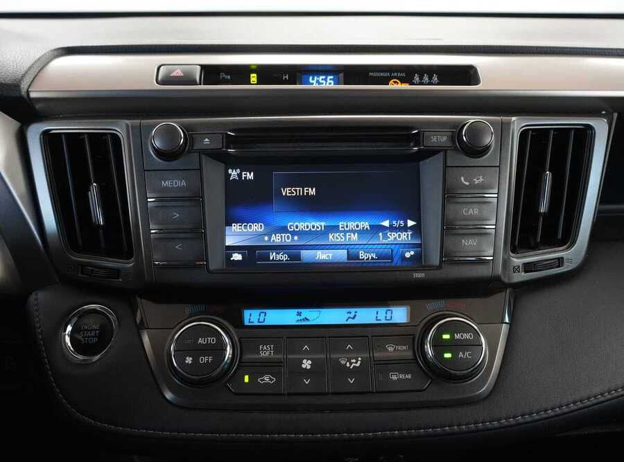 Фото TOYOTA RAV4 IV (XA40) с пробегом | №8