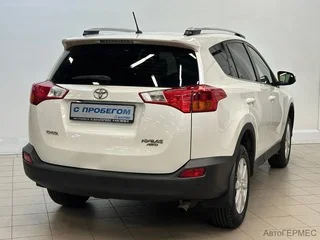 Фото TOYOTA RAV4 IV (XA40) с пробегом