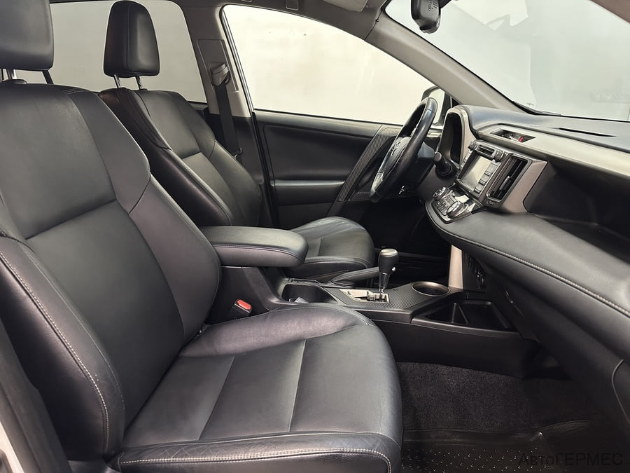 Фото TOYOTA RAV4 IV (XA40) с пробегом | №13 Фото TOYOTA RAV4 IV (XA40) с пробегом | №13
