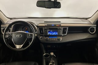 Фото TOYOTA RAV4 IV (XA40) с пробегом