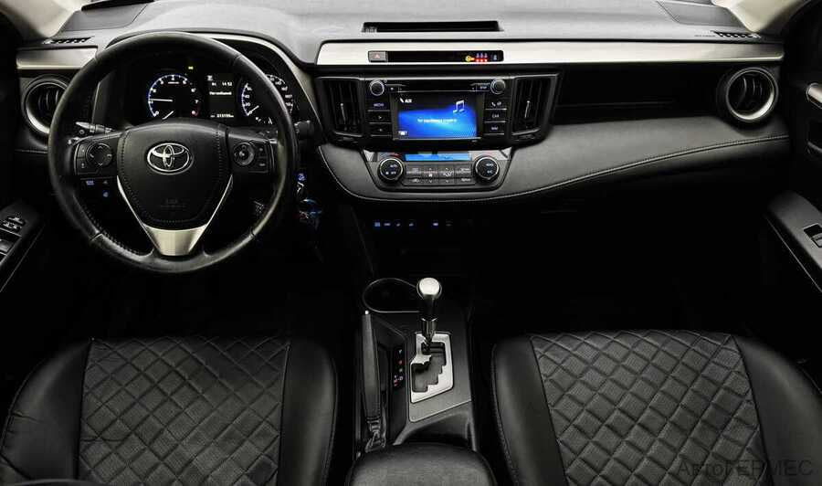 Фото TOYOTA RAV4 IV (XA40) Рестайлинг с пробегом | №5