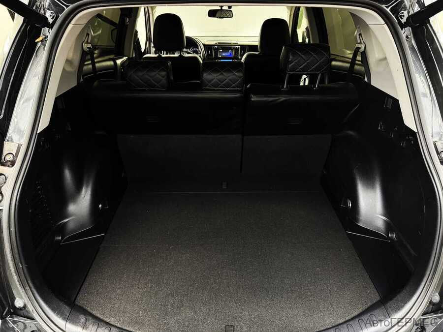 Фото TOYOTA RAV4 IV (XA40) Рестайлинг с пробегом | №15