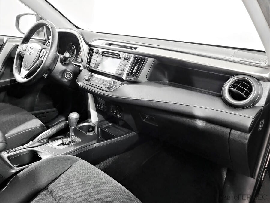 Фото TOYOTA RAV4 IV (XA40) Рестайлинг с пробегом | №11 Фото TOYOTA RAV4 IV (XA40) Рестайлинг с пробегом | №11