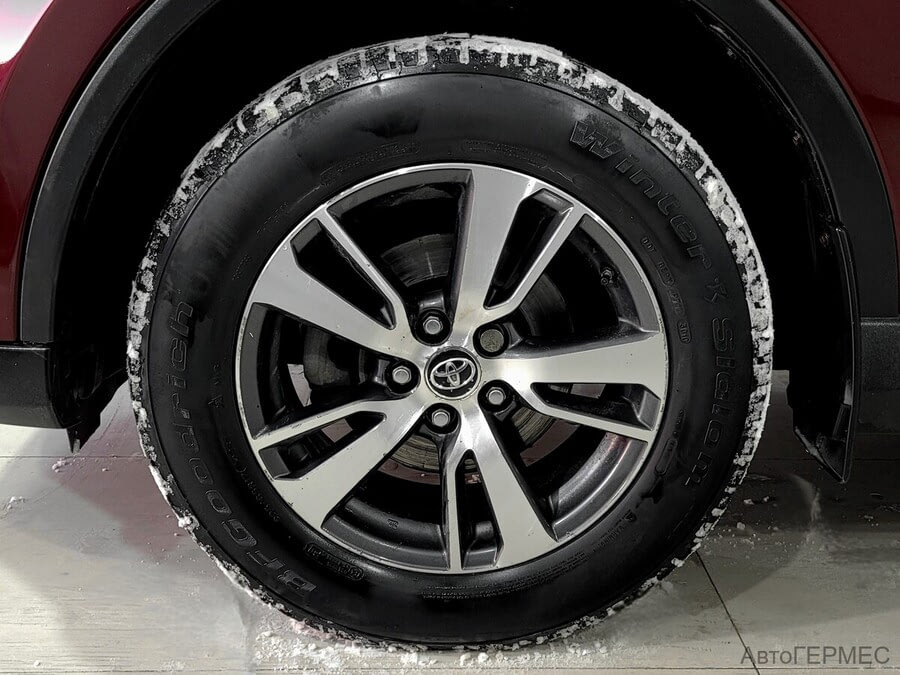 Фото TOYOTA RAV4 IV (XA40) Рестайлинг с пробегом | №15 Фото TOYOTA RAV4 IV (XA40) Рестайлинг с пробегом | №15