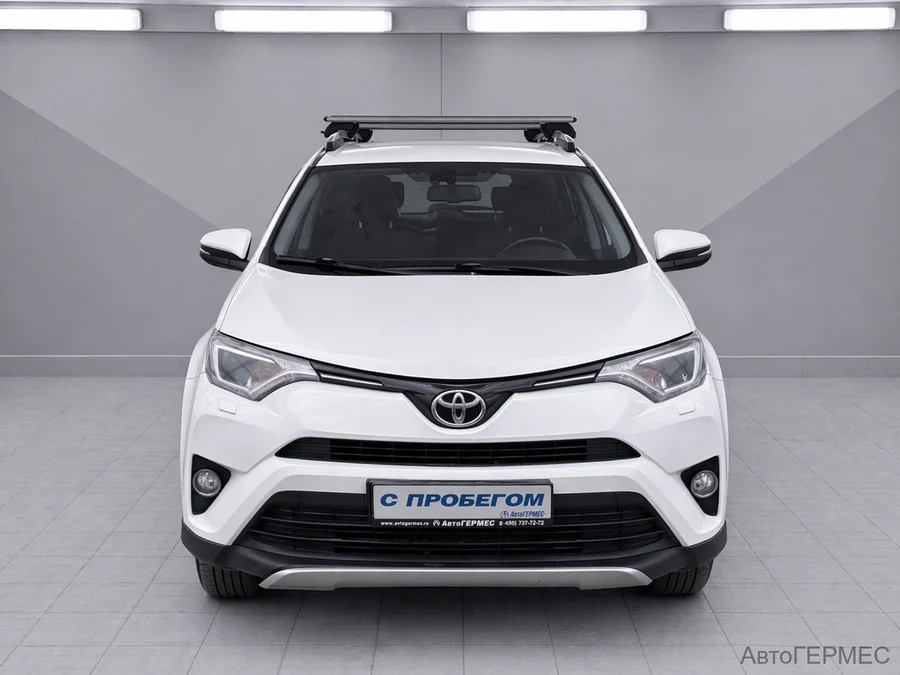 Фото TOYOTA RAV4 IV (XA40) Рестайлинг с пробегом | №2