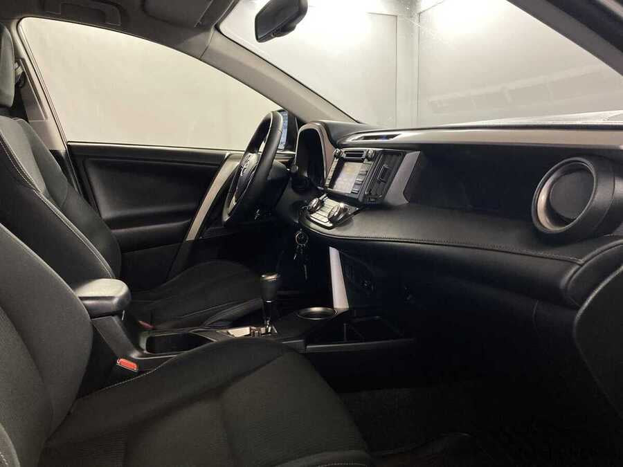 Фото TOYOTA RAV4 IV (XA40) с пробегом | №12