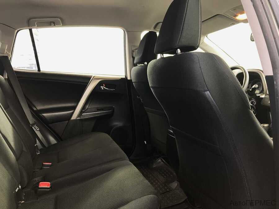 Фото TOYOTA RAV4 IV (XA40) с пробегом | №13