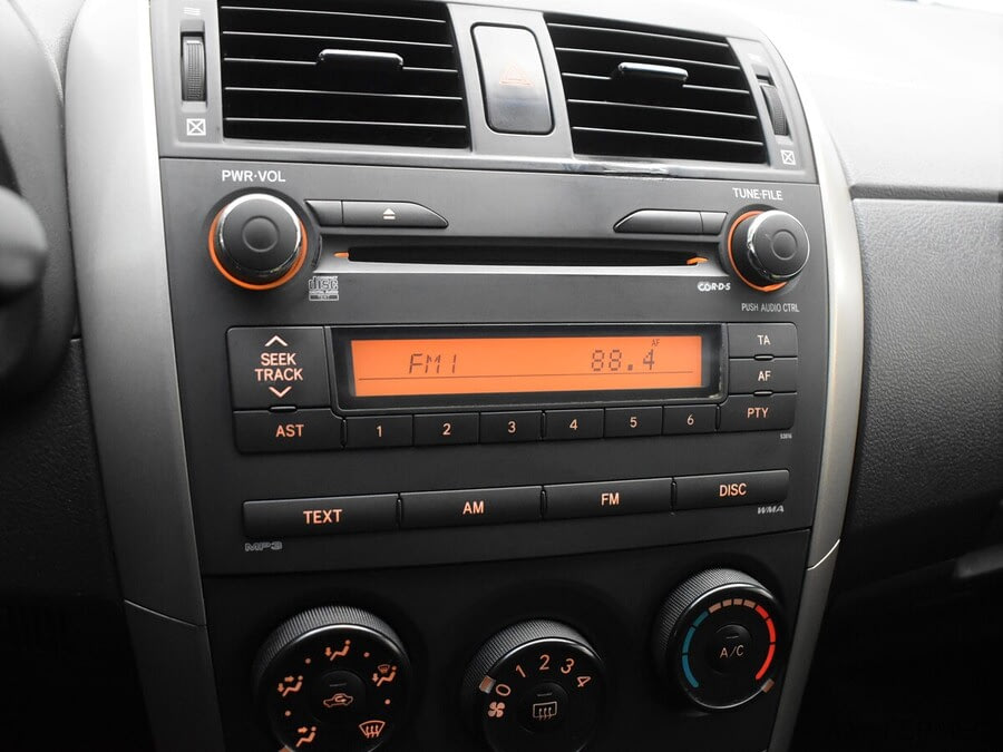 Фото TOYOTA Corolla X (E140, E150) с пробегом | №7