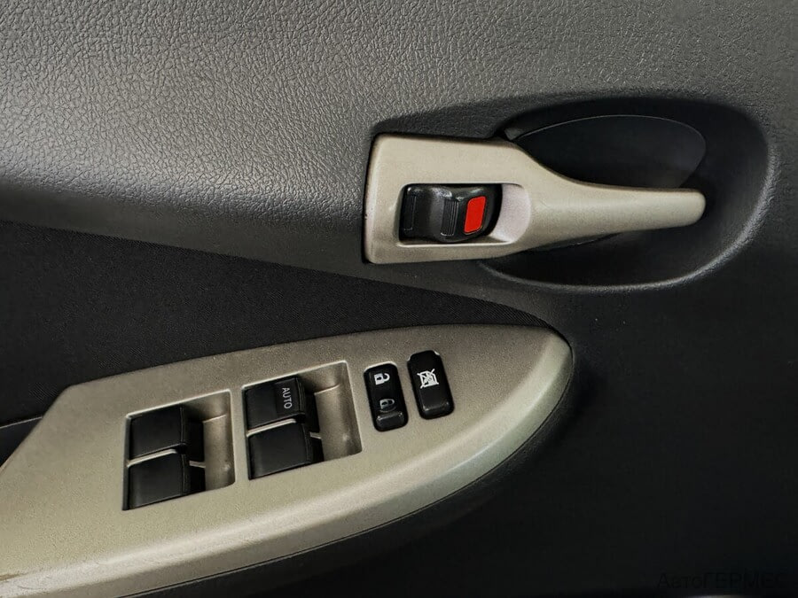 Фото TOYOTA Corolla X (E140, E150) с пробегом | №10