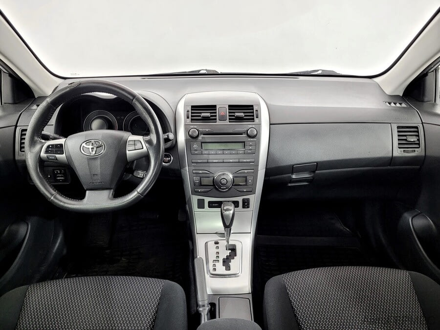 Фото TOYOTA Corolla X (E140, E150) Рестайлинг с пробегом | №5