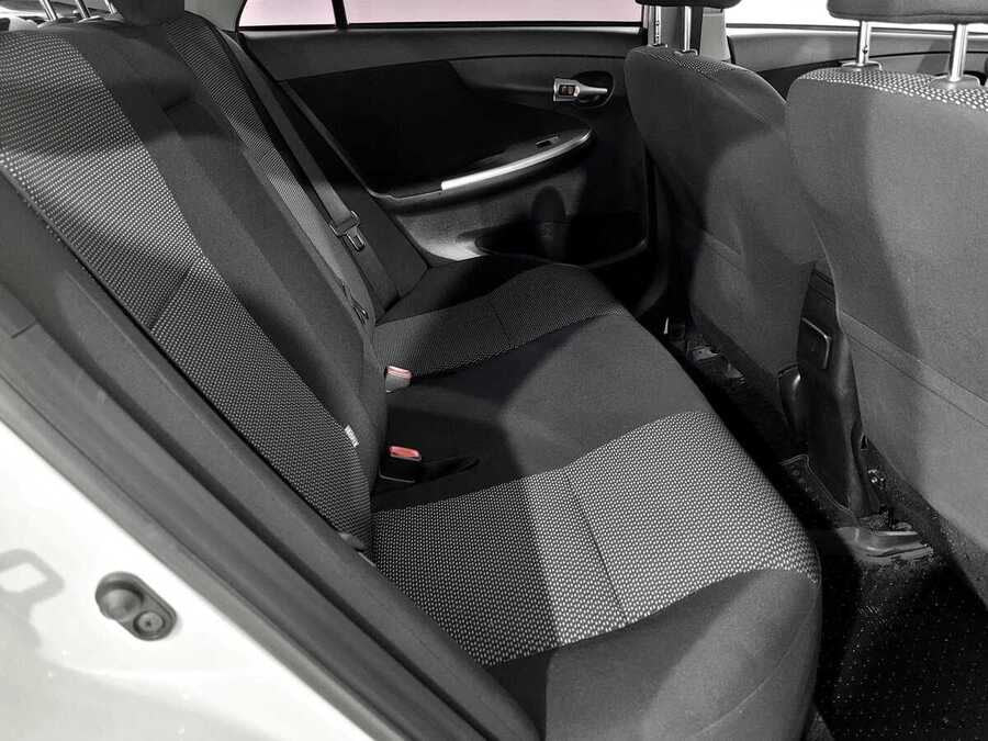 Фото TOYOTA Corolla X (E140, E150) Рестайлинг с пробегом | №12