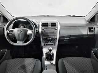 Фото TOYOTA Corolla X (E140, E150) Рестайлинг с пробегом