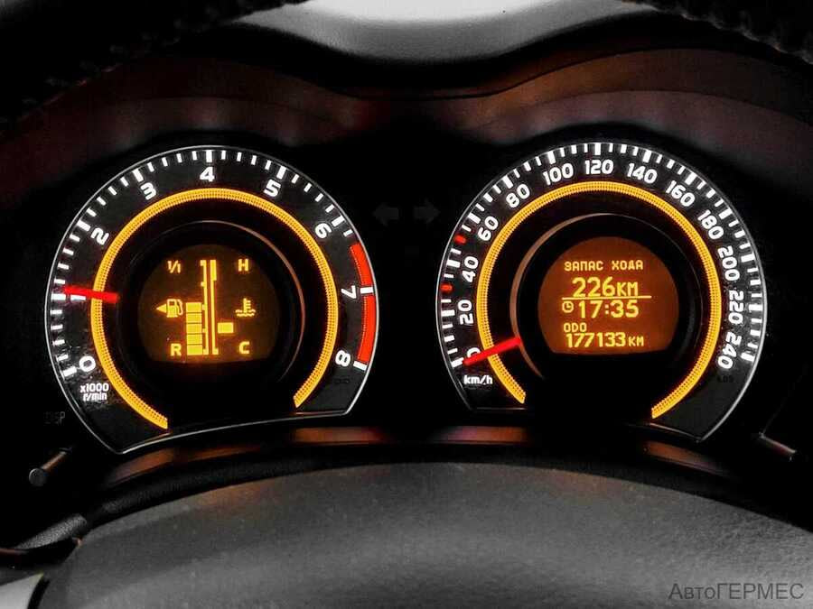 Фото TOYOTA Corolla X (E140, E150) Рестайлинг с пробегом | №6