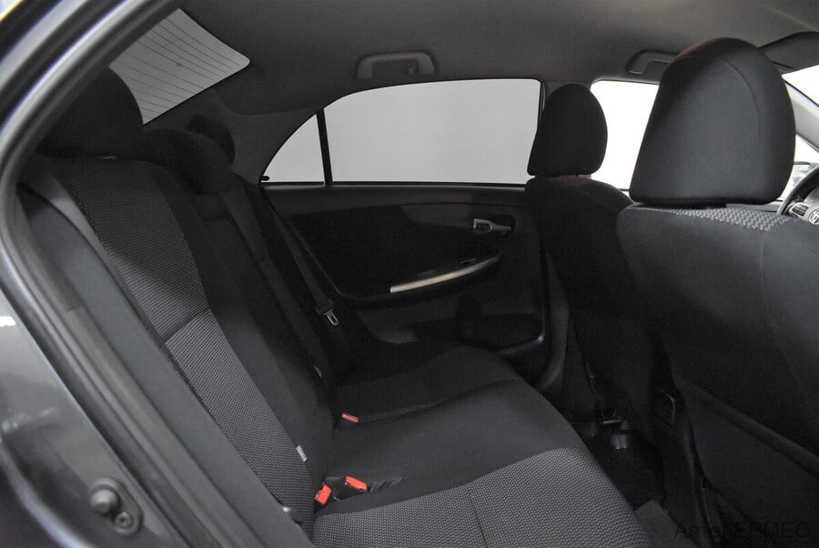 Фото TOYOTA Corolla X (E140, E150) Рестайлинг с пробегом | №11