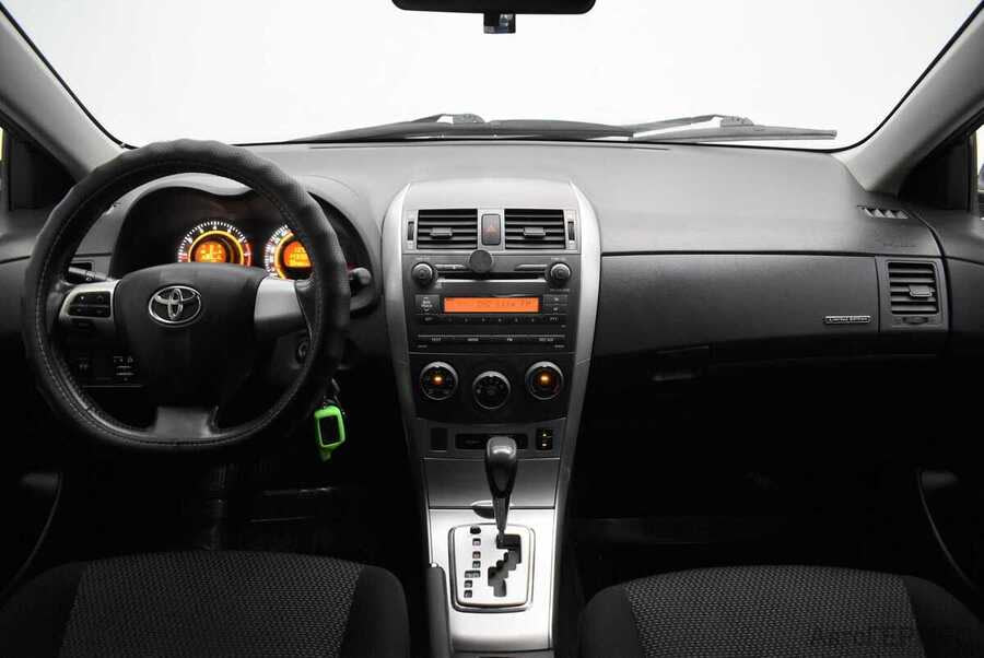 Фото TOYOTA Corolla X (E140, E150) Рестайлинг с пробегом | №5