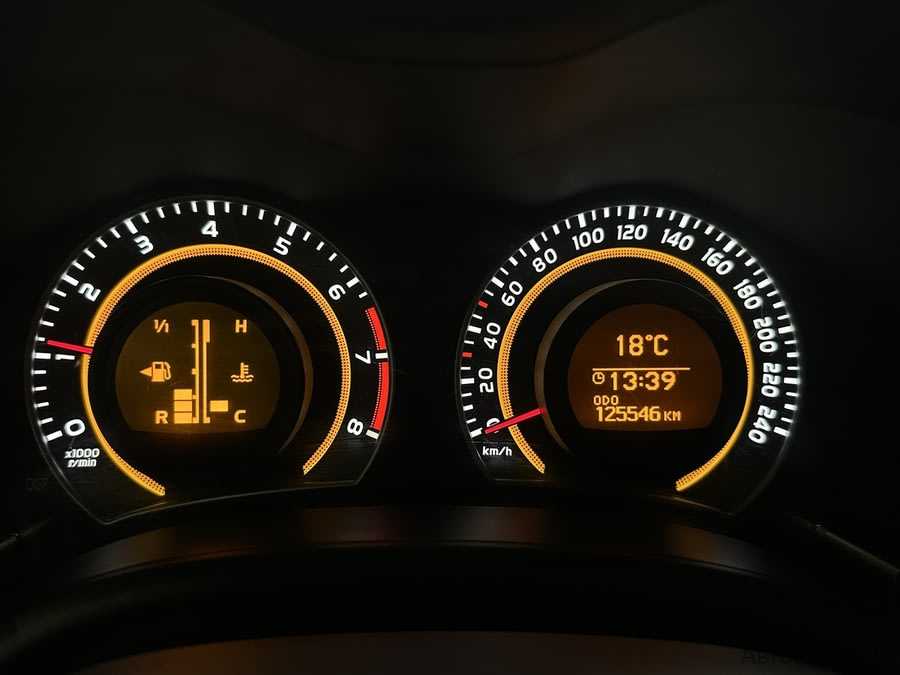 Фото TOYOTA Corolla X (E140, E150) Рестайлинг с пробегом | №6 Фото TOYOTA Corolla X (E140, E150) Рестайлинг с пробегом | №6