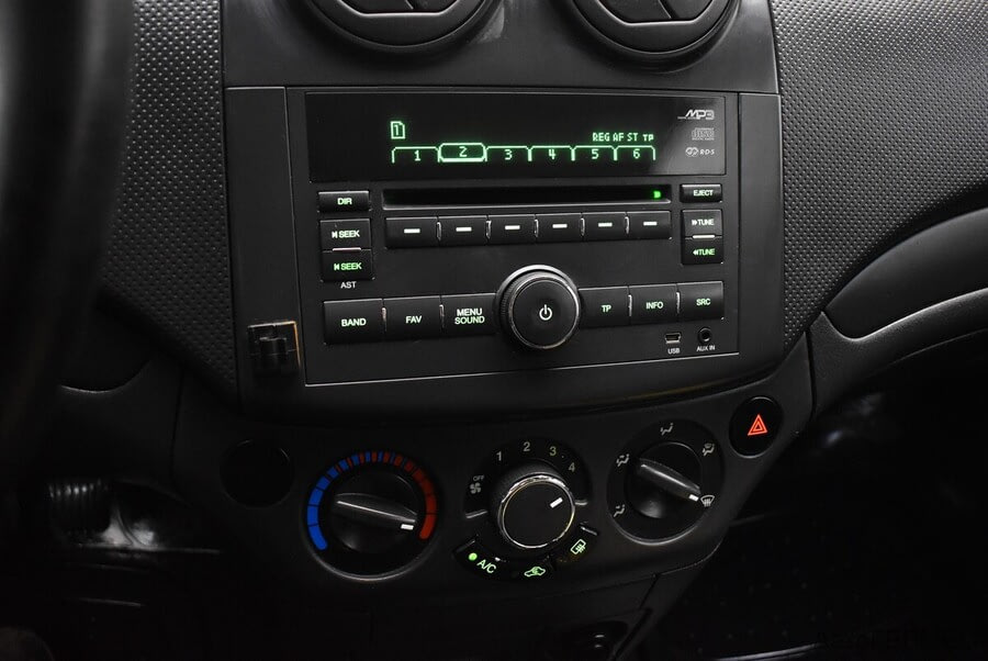 Фото Chevrolet Aveo I Рестайлинг с пробегом | №7 Фото Chevrolet Aveo I Рестайлинг с пробегом | №7