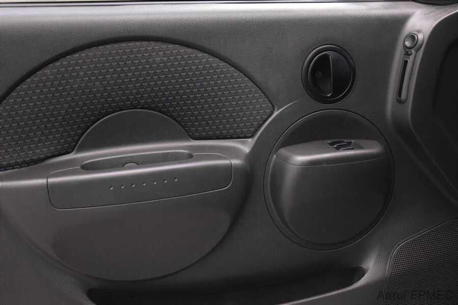 Фото Chevrolet Aveo I с пробегом | №9