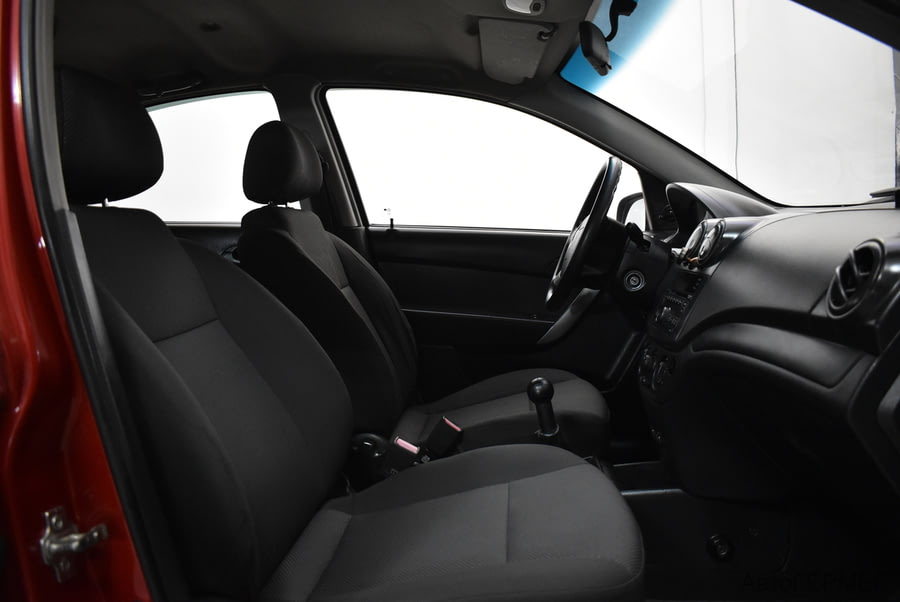 Фото Chevrolet Aveo I Рестайлинг с пробегом | №9