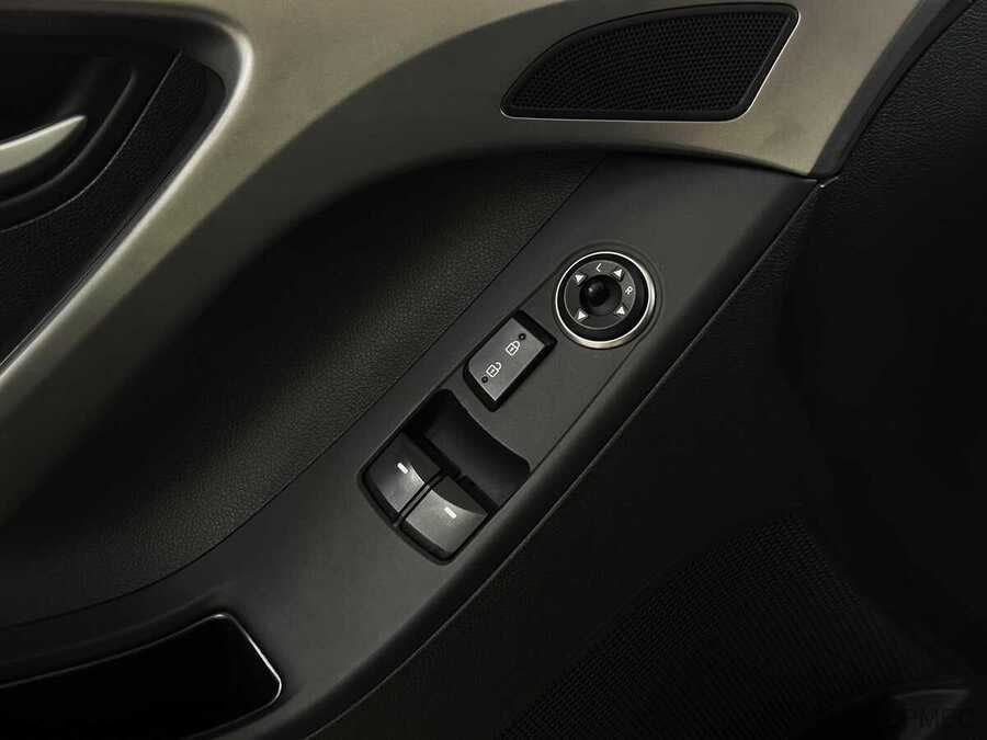 Фото HYUNDAI Elantra V (MD) Рестайлинг с пробегом | №9