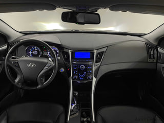 Фото HYUNDAI Sonata VI (YF) с пробегом Фото HYUNDAI Sonata VI (YF) с пробегом