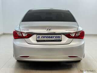 Фото HYUNDAI Sonata VI (YF) с пробегом